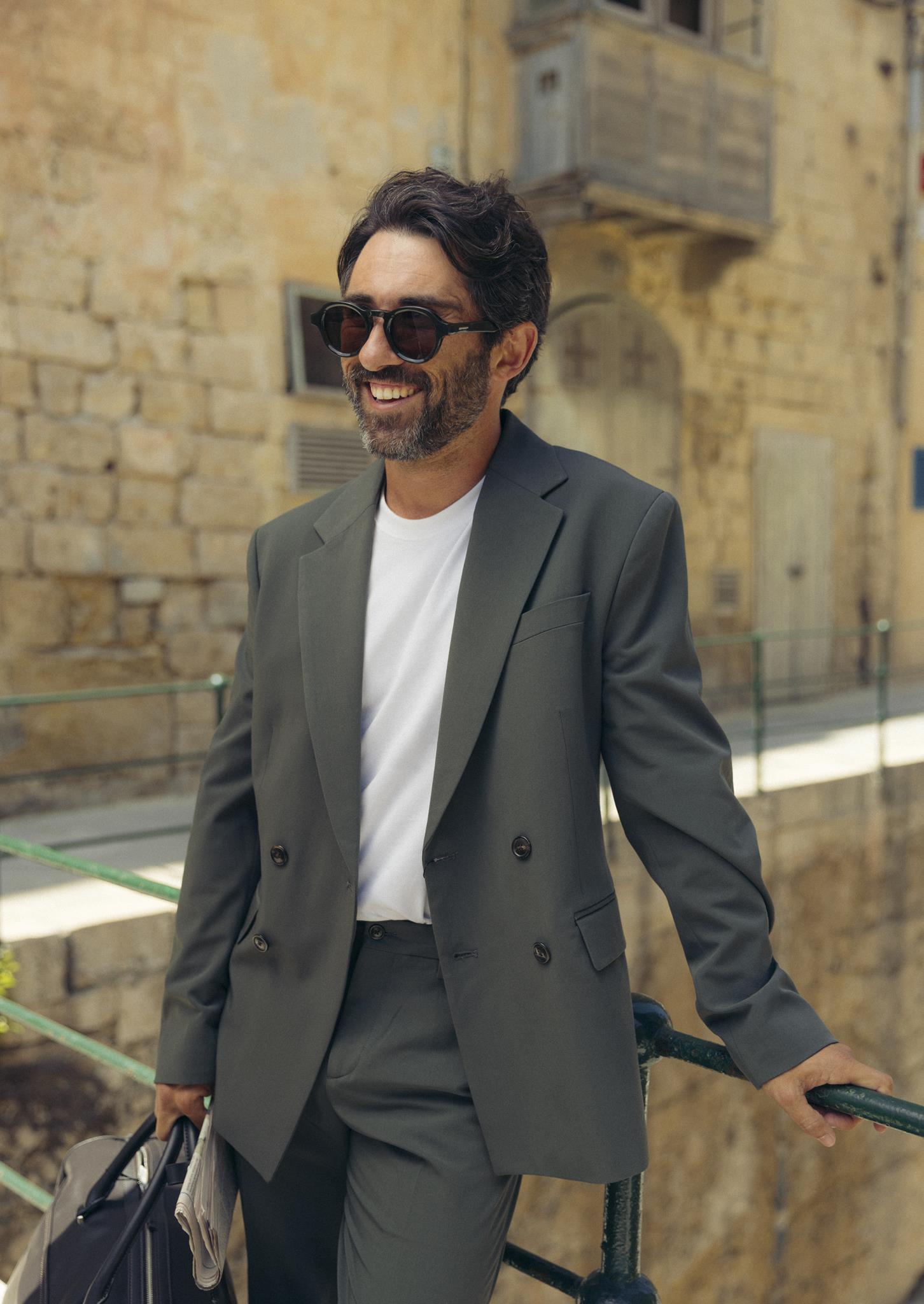 Joe Azzopardi (Alex Boulton)