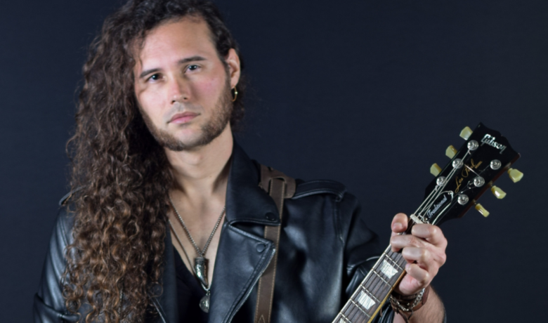 Nathan Fronza (Erik Machado)