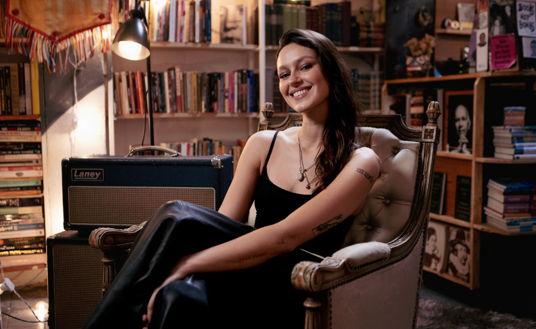 Flora Cruz