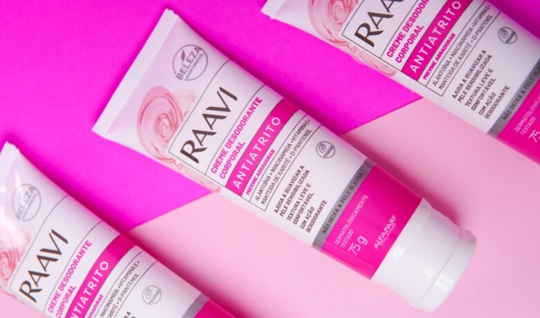 Produto combina alantoína, niacinamida, vitamina E, manteiga de karité e D-Pantenol